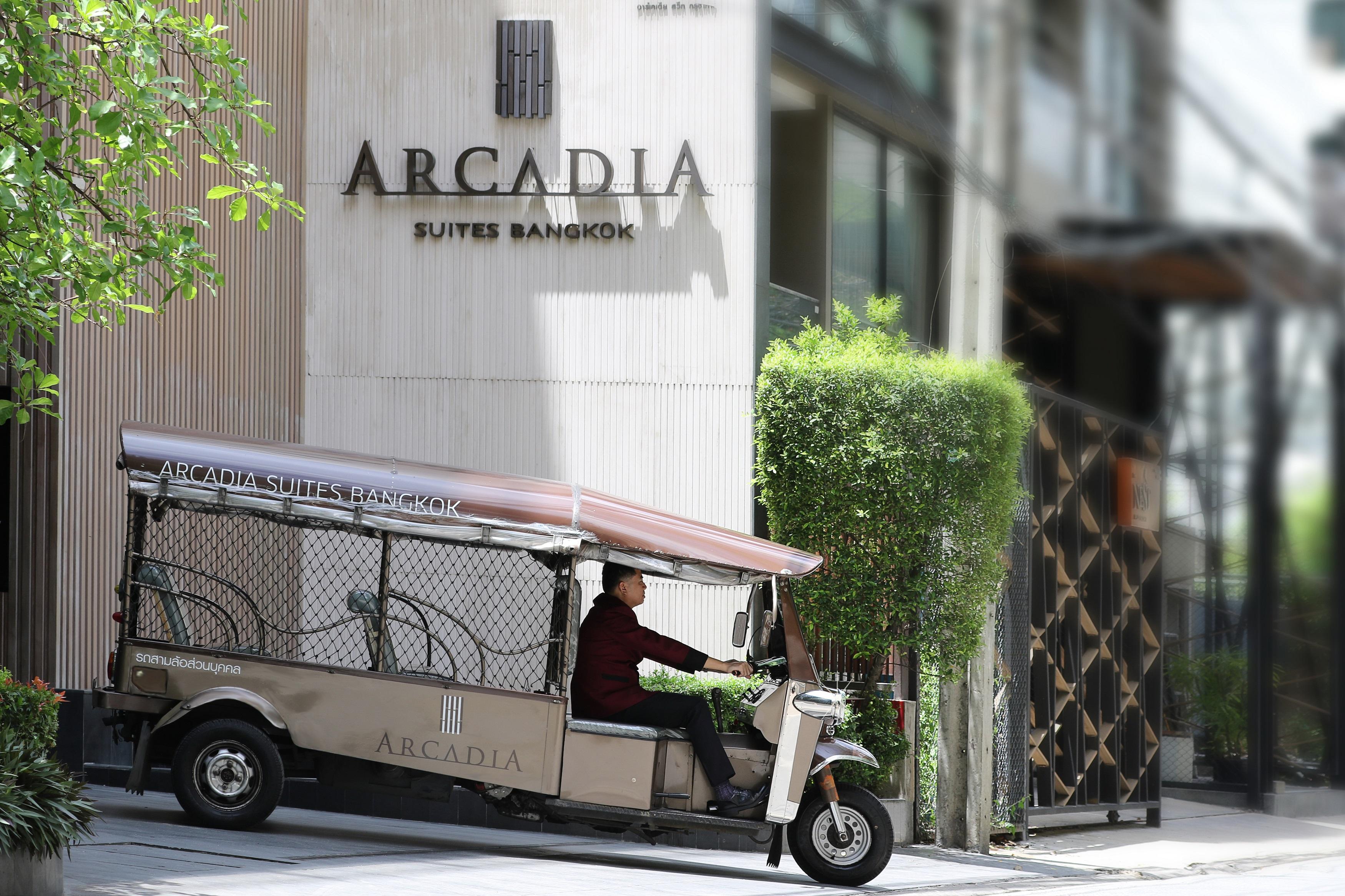 Arcadia Suites Bangkok Exterior photo